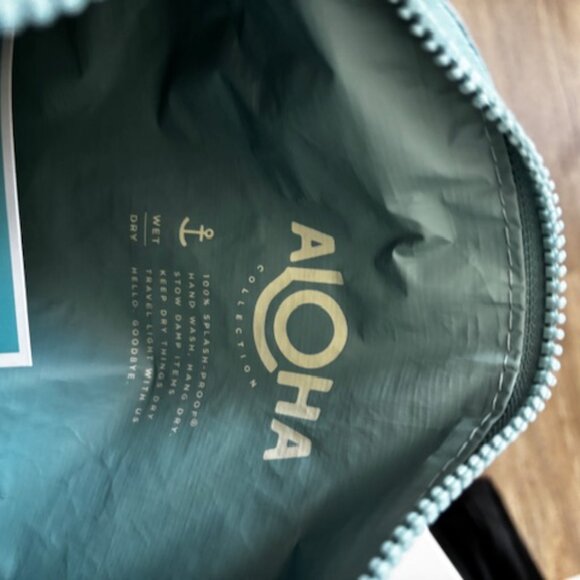 NWT Aloha Collection Sandstone/Tide Swish Mid Pouch - Picture 6 of 6